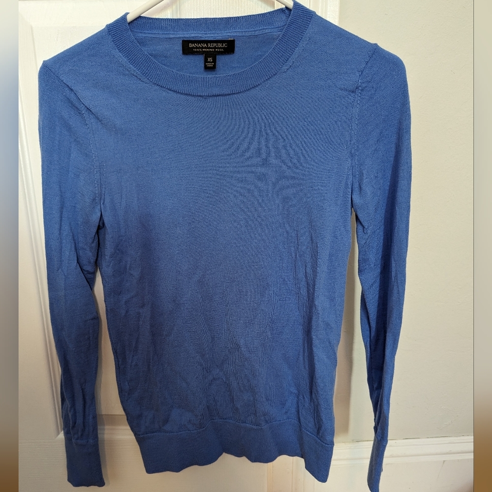 Banana Republic blue merino wool sweater, size XS